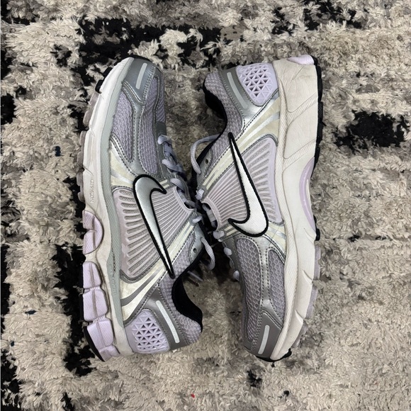 Nike Vomero 5 - Picture 2 of 4